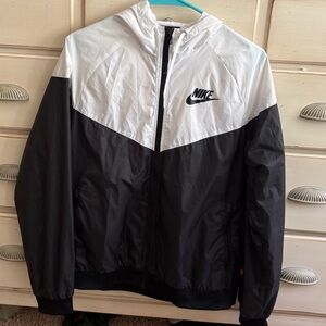 Nike Men's Windbreaker in Black and White